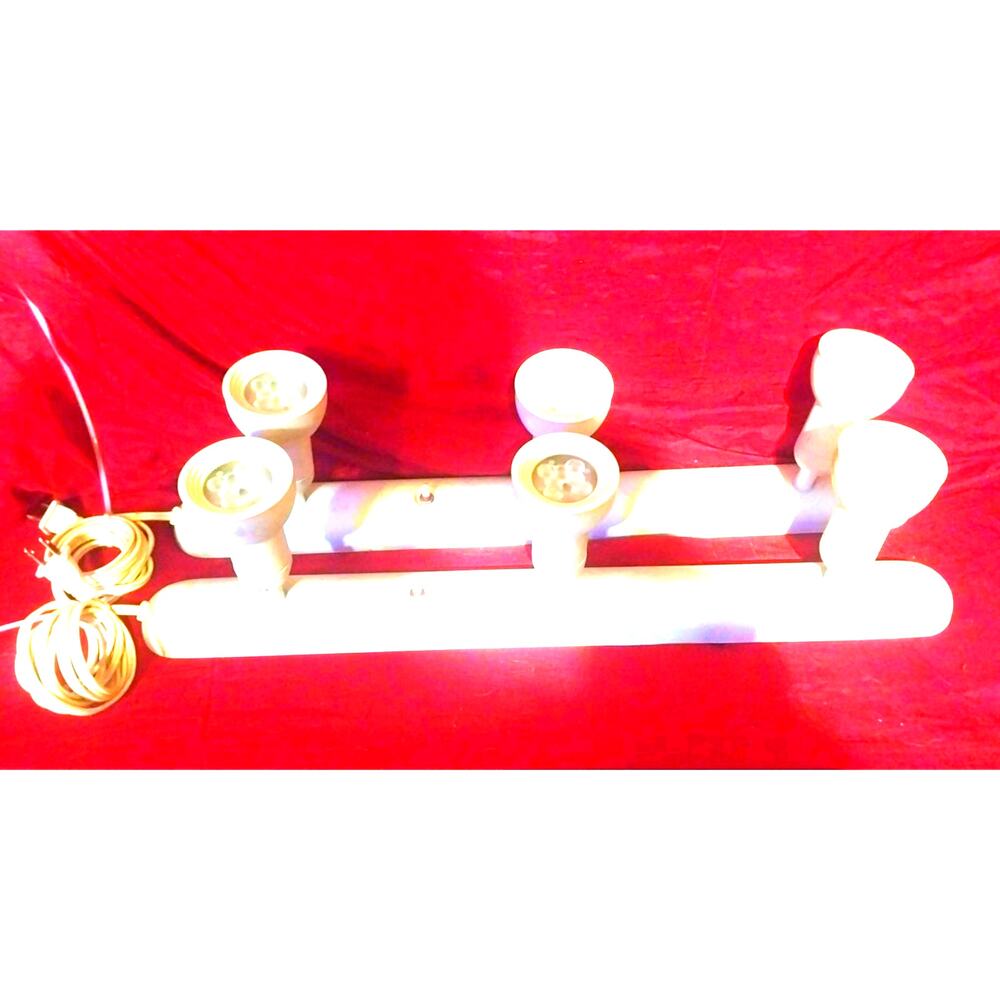 Lot of 2 Portable 3 Head LED Spotlight Bar Lights White Plug In Display Fixtures